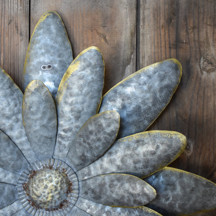 Metal Flower Daisy Wall Décor & Reviews Joss & Main